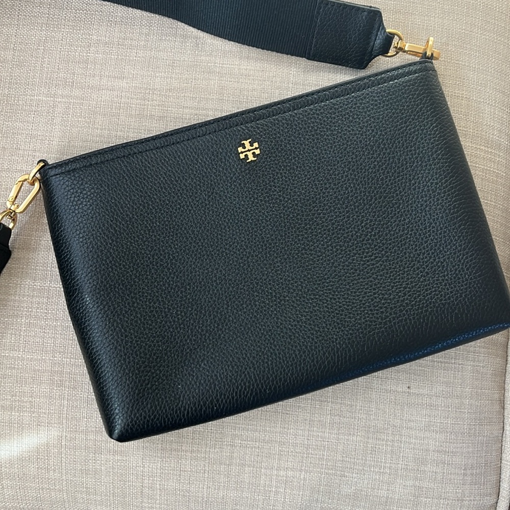 *NEW* Tory Burch Blake Swing bag crossbody black leather and gold-tone hardware